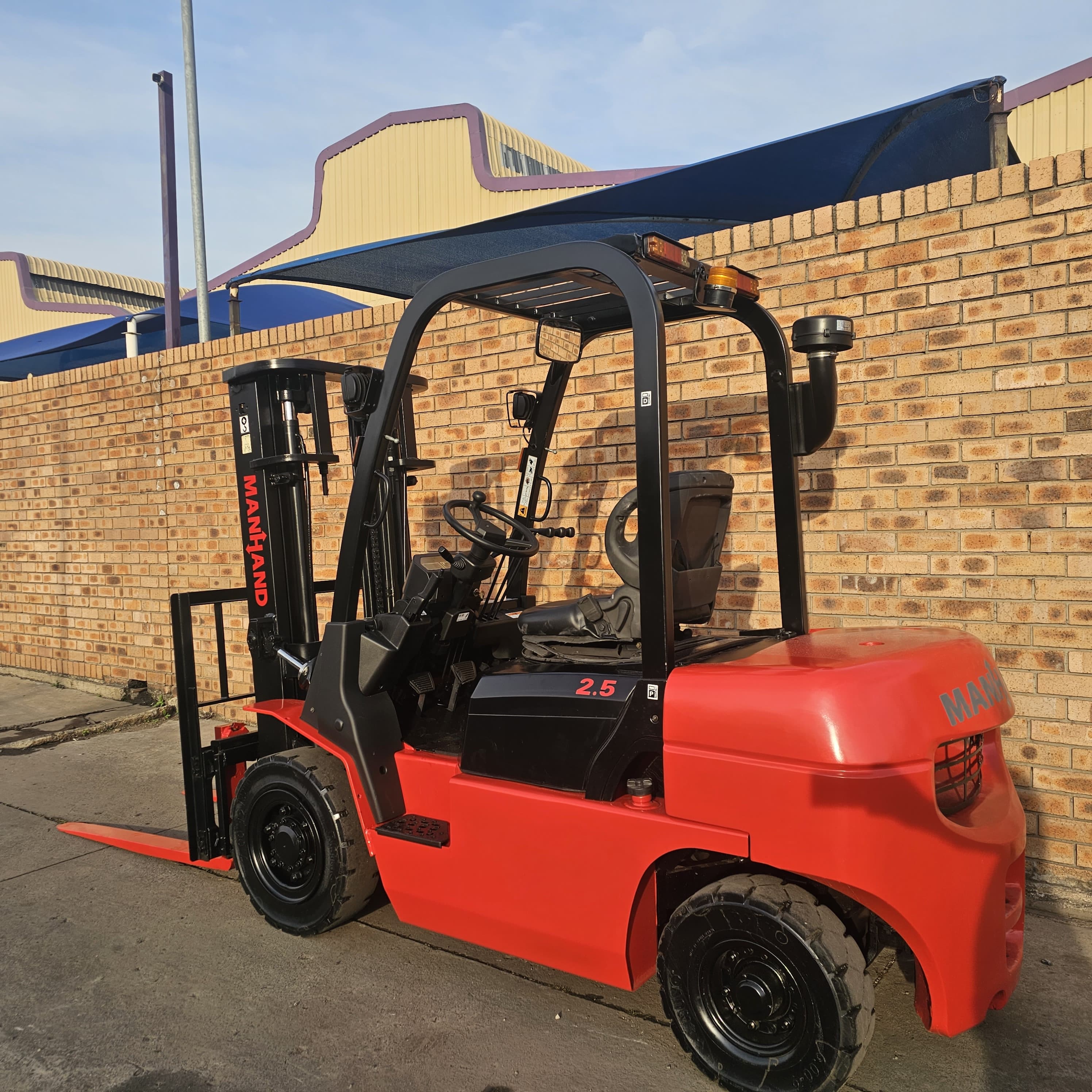 Forklift 32